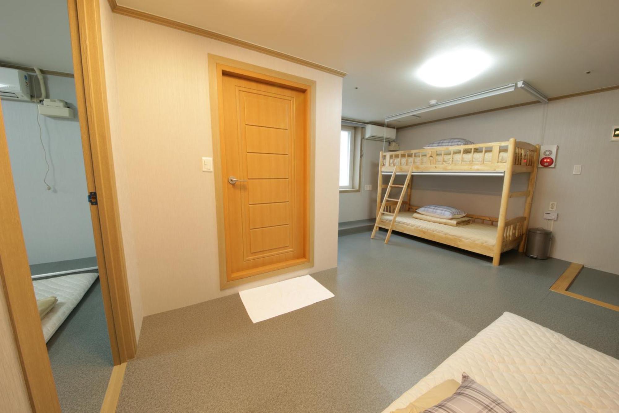 Familie Guesthouse Busan Chambre photo